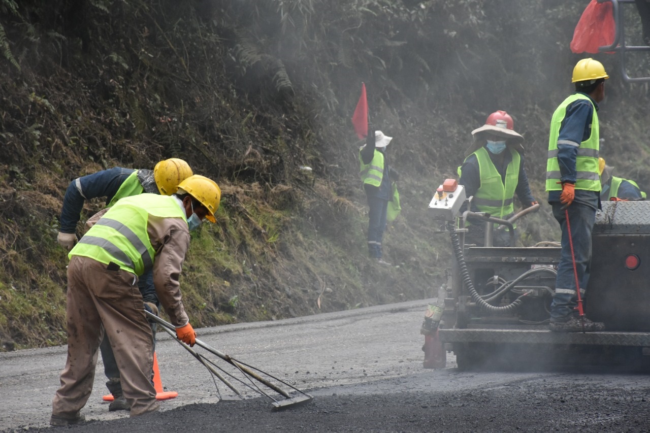 Un total de 90 empresas y 467 microempresas realizan trabajos de conservación en carreteras de la Red Vial 