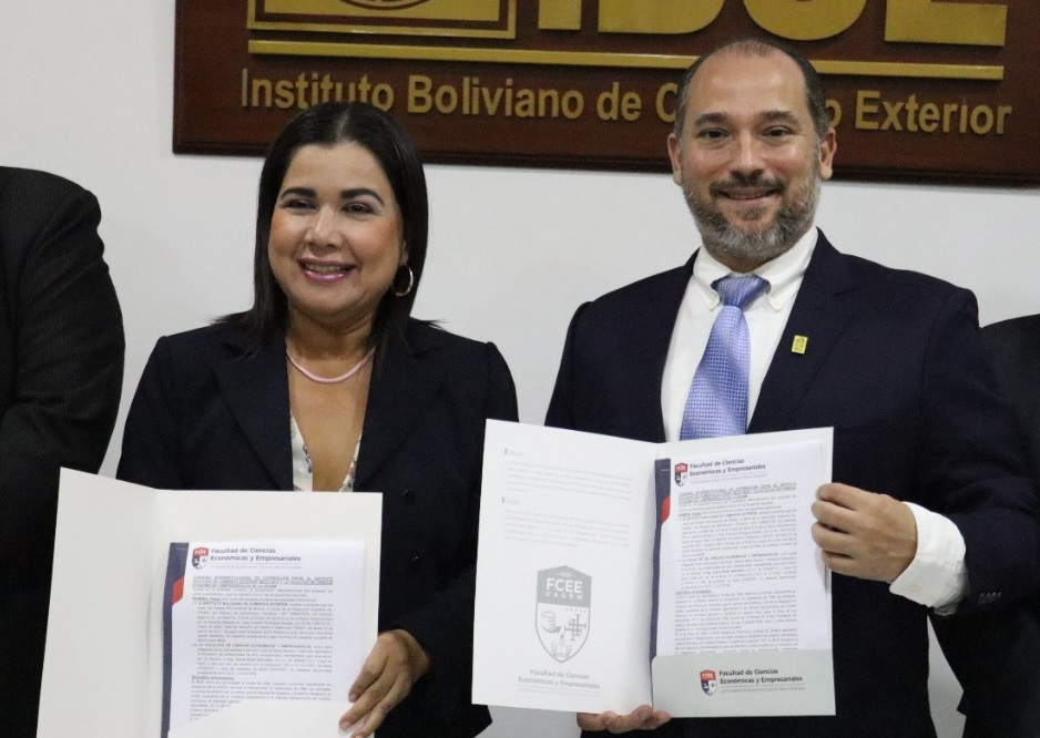 IBCE y la facultad de Ciencias Económicas de la UAGRM firman convenio de cooperación