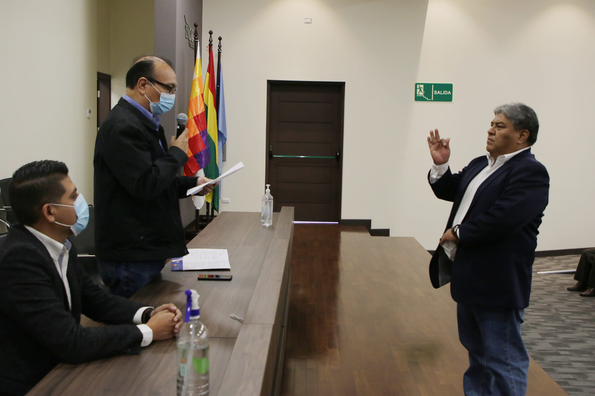 Posesionan a nuevas autoridades de ENDE Transmisión y ENDE Corani