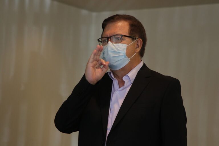 Fernando Román jura como presidente del Comité Nacional de Despacho de Carga