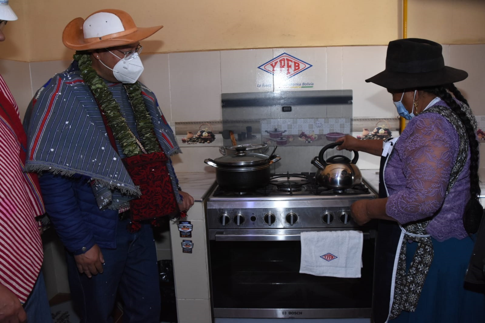 Sucre: Pobladores de la comunidad Surima se benefician con redes de gas domiciliario (amplia)