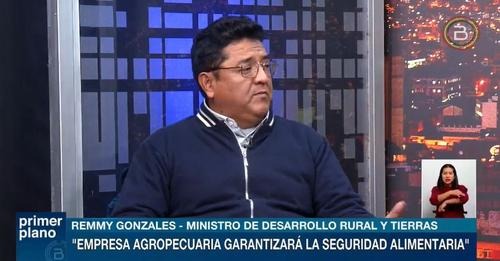 Gonzales recuerda que la reversión de tierras está prevista en las leyes y pide a empresarios recapacitar