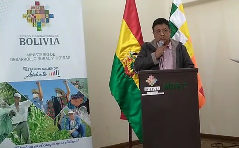 Gobierno suscribe convenio con productores de quinua para fortalecer la producción y consumo del grano de oro