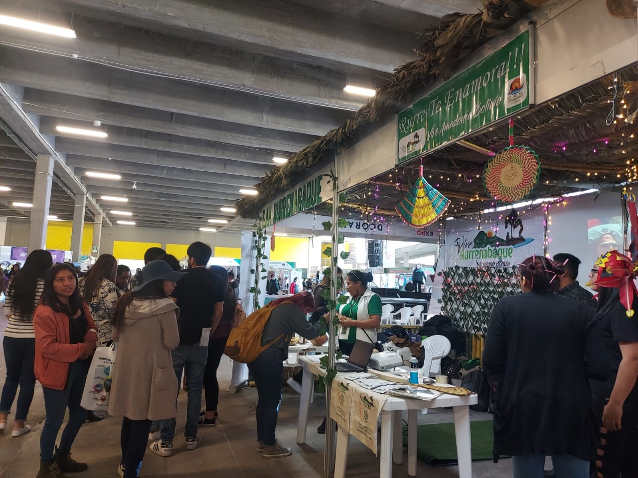 Promocionan a emprendimientos turísticos comunitarios en la Fitectur 2022 en La Paz