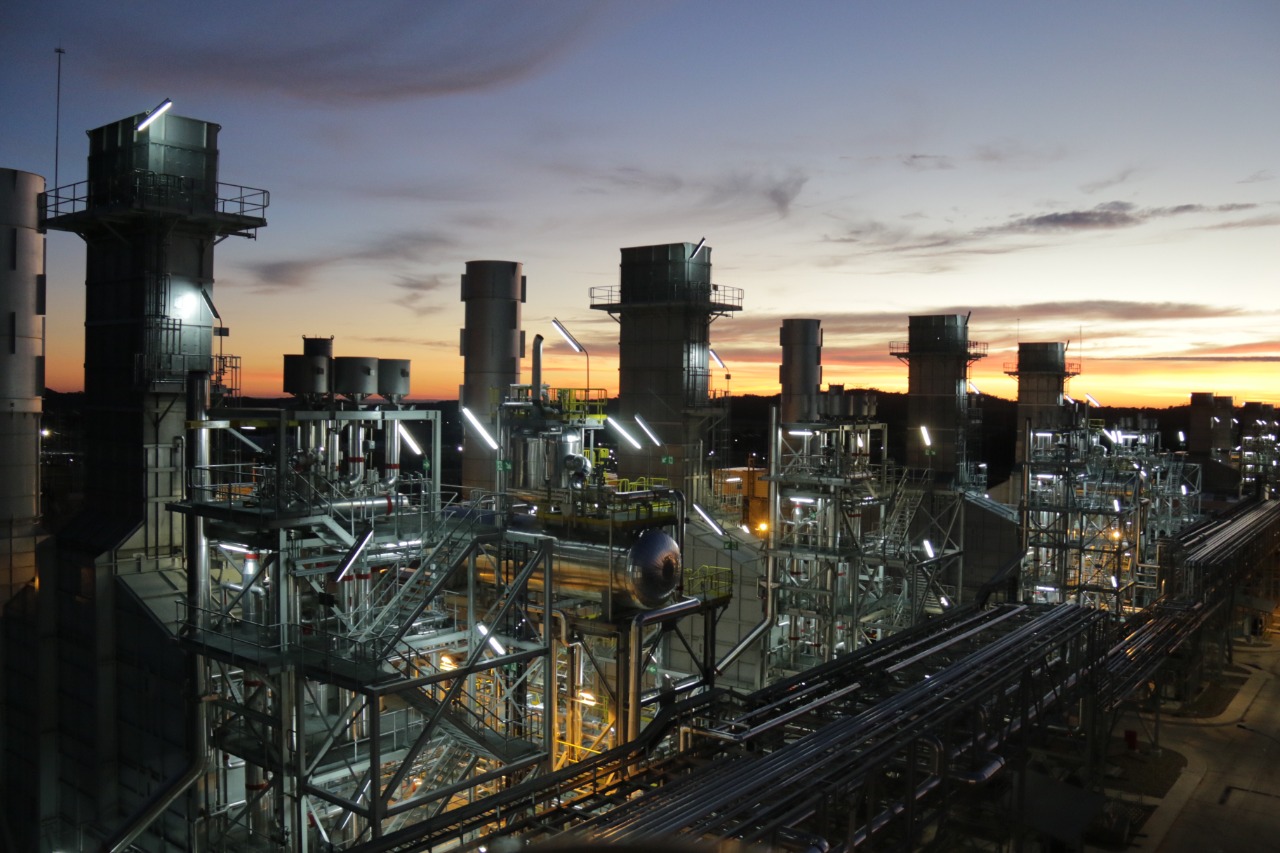 Planta Termoeléctrica del Sur garantiza confiabilidad eléctrica al país y Tarija