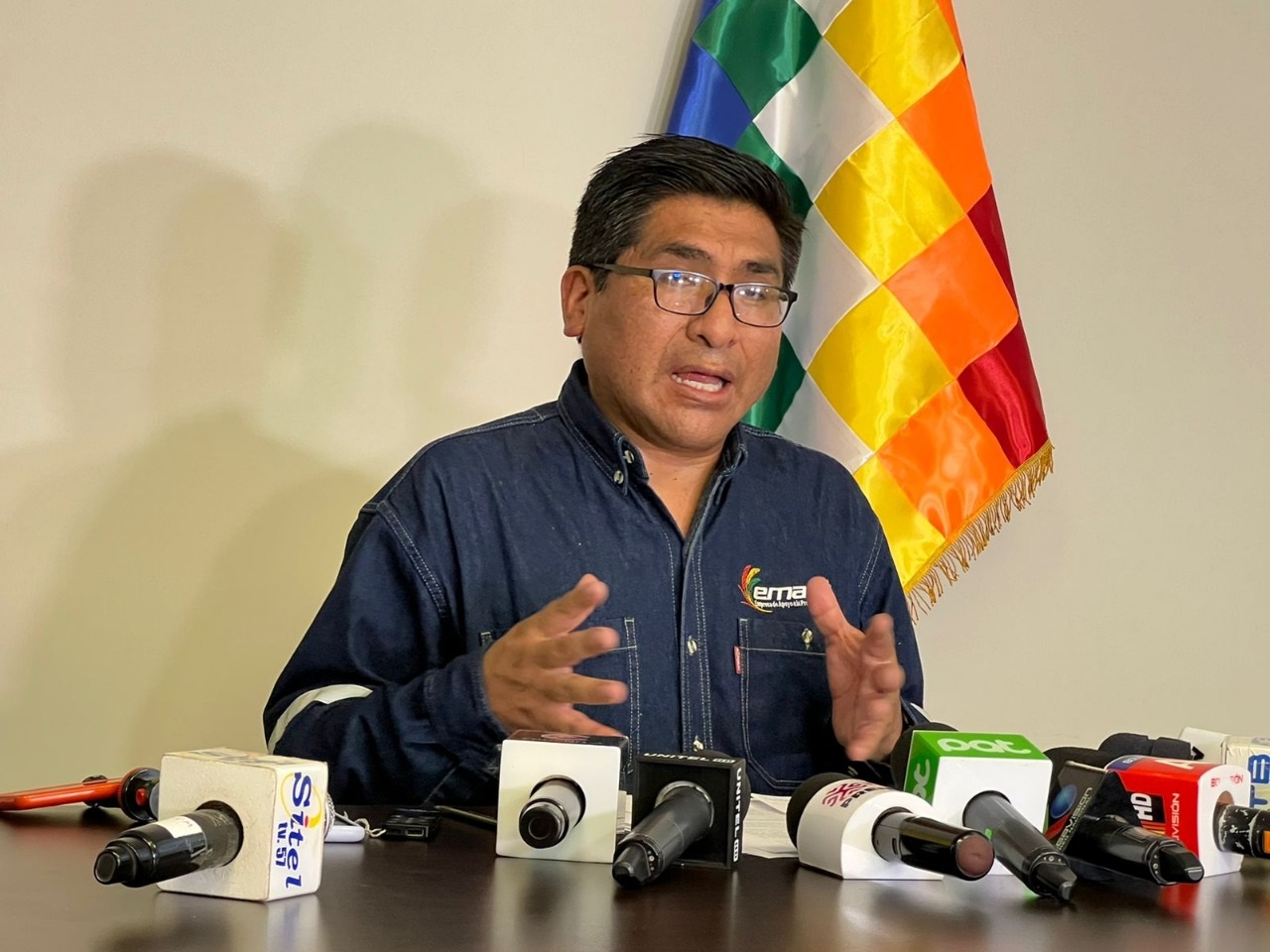 Ministro Huanca: El Gobierno responde con obras ante cualquier intento de desestabilización