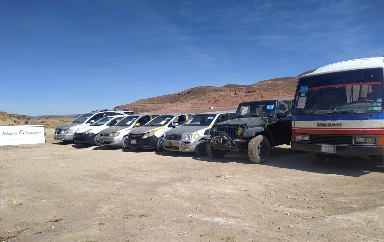 En Potosí y Chuquisaca incautan 15 vehículos valuados en más de Bs 1,8 millones