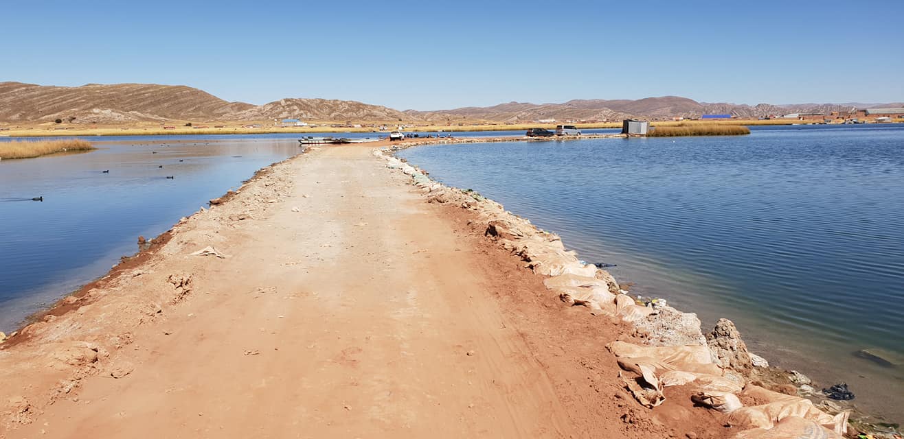 Un muelle ilegal de más de 100 metros sobre el río Desaguadero intensifica el contrabando desde Perú
