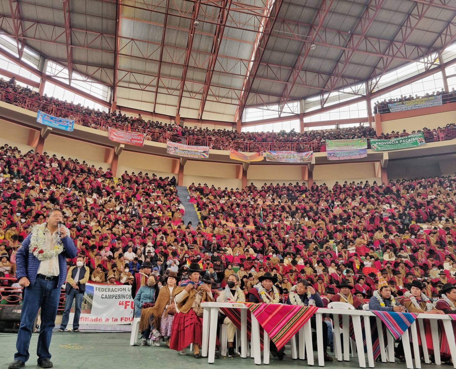 Presidente demanda unidad a organizaciones campesinas de las 20 provincias de La Paz