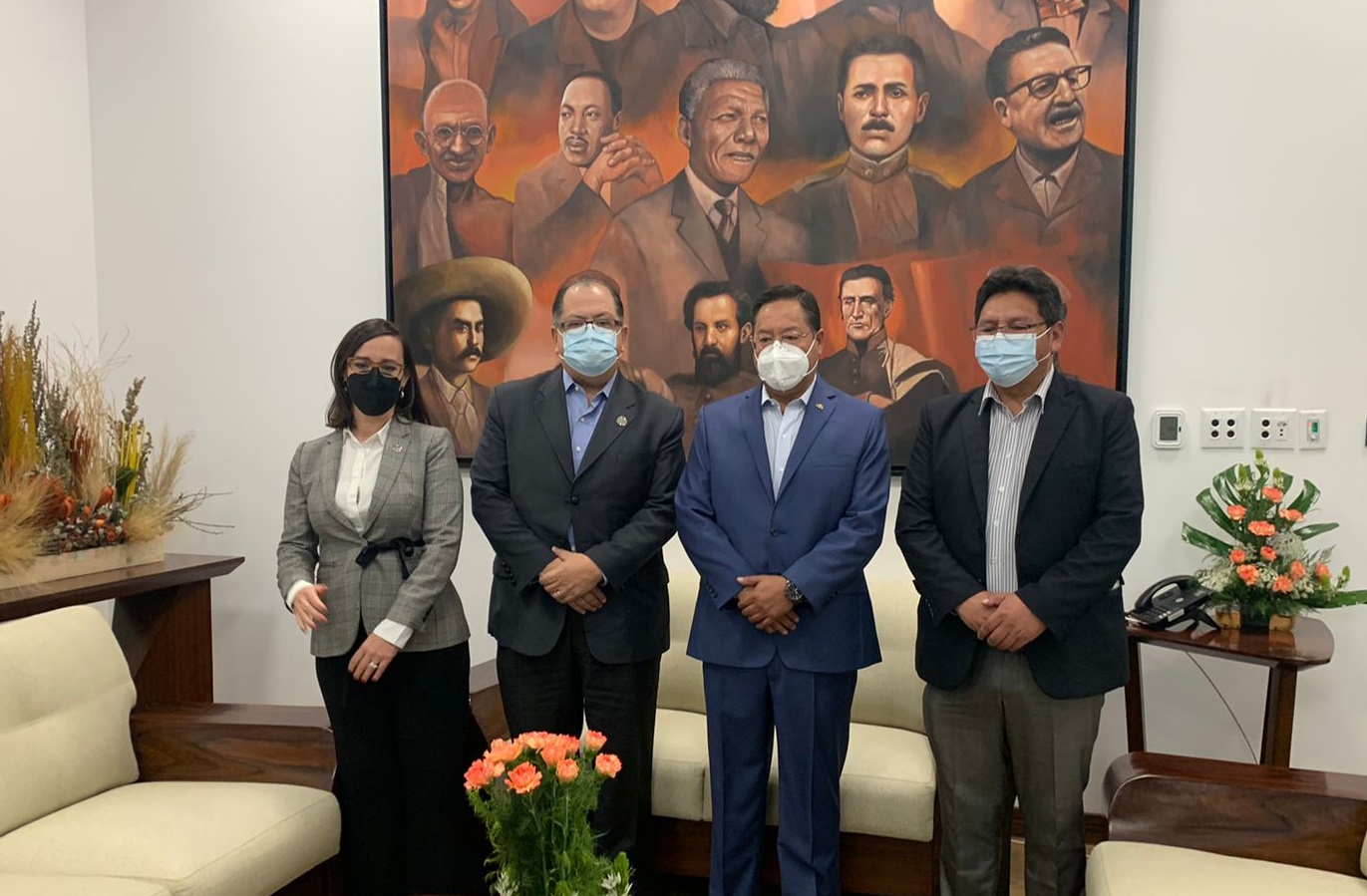 Presidente y director del PNUDLAC acuerdan trabajar en financiamiento del desarrollo de la microempresa 