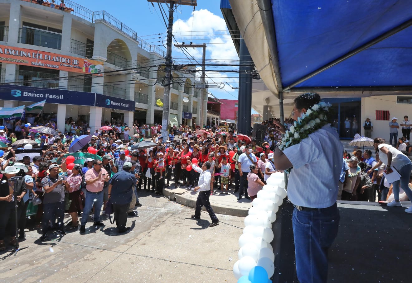 Presidente cumple una intensa agenda y la Navidad la pasará en familia
