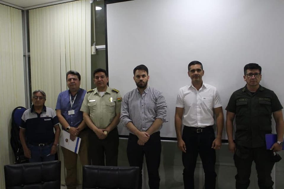 Gobierno se reúne con la CAO y ratifica decisión de luchar contra el avasallamiento de tierras