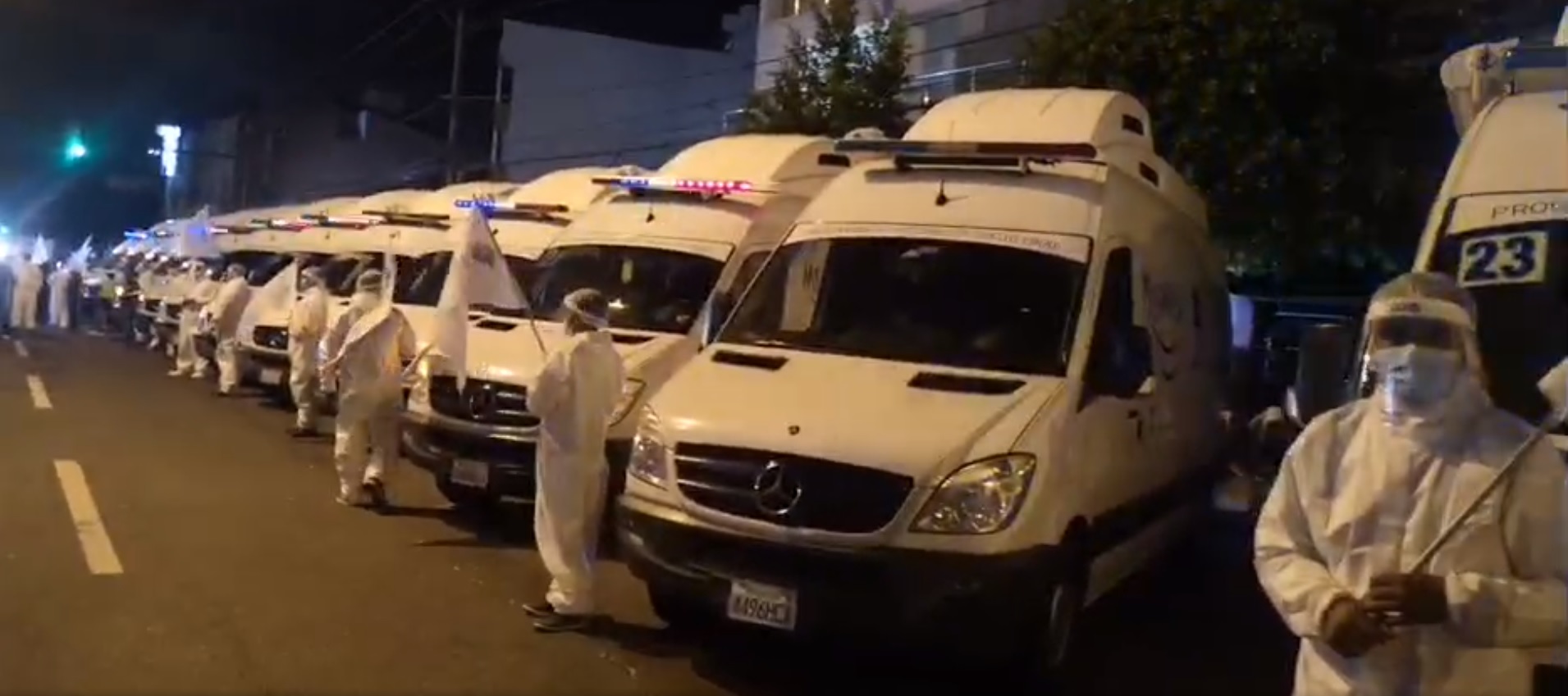 Gobierno destina más de 187 médicos y 33 ambulancias para contener avance del COVID-19 en Santa Cruz 