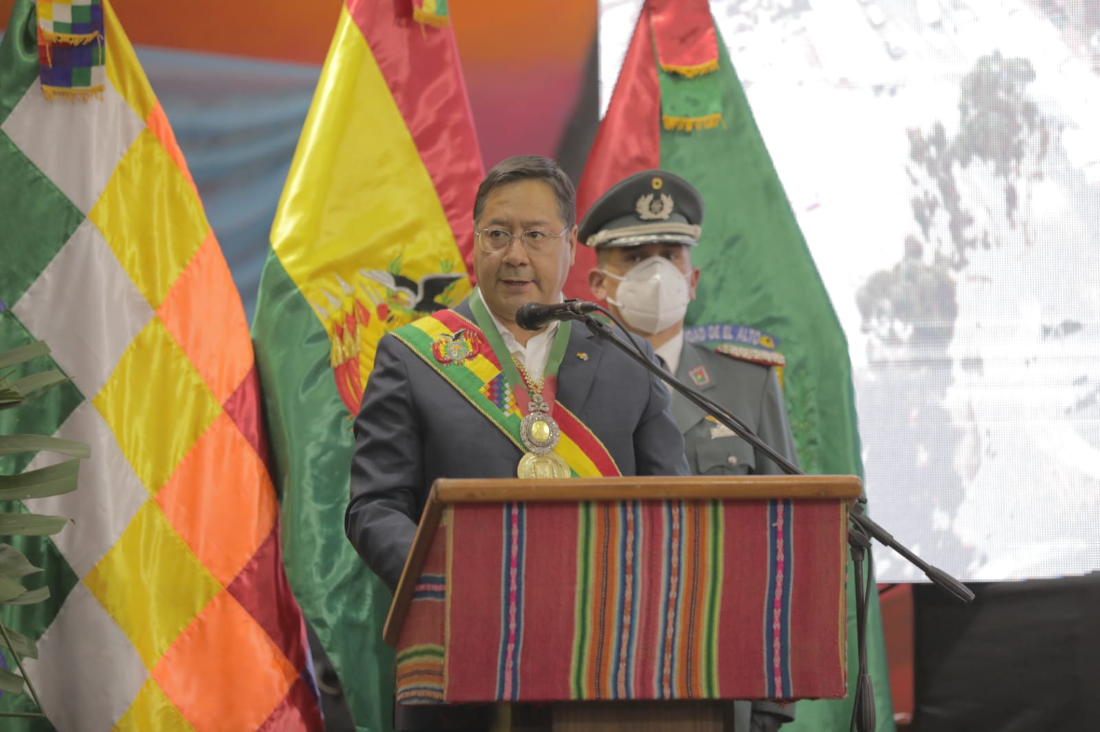 Presidente anuncia Programa Intensivo de Empleo Nacional por el aniversario de El Alto