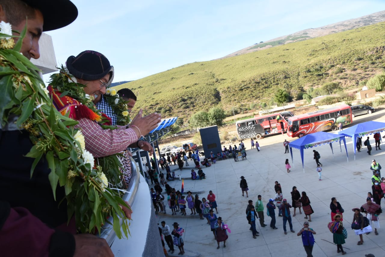 Presto inaugura terminal municipal “Juana Azurduy” para incentivar el turismo en Chuquisaca