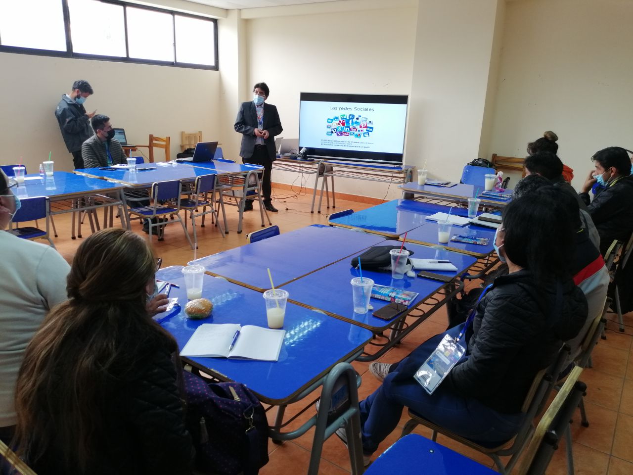 ADSIB propone herramientas tecnológicas para estudiantes bolivianos en el exterior