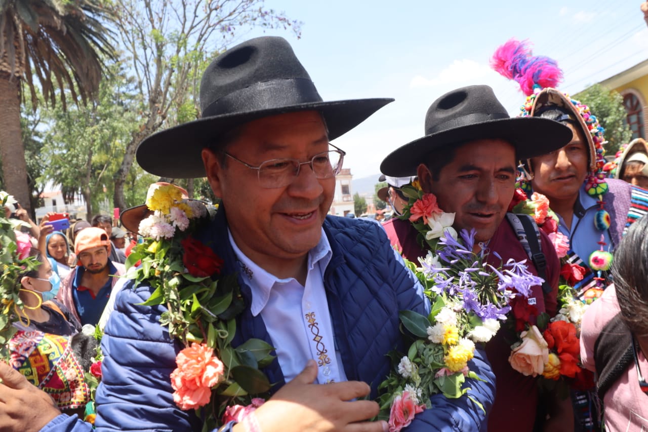 Arce compromete obras de riego tecnificado para el agro chuquisaqueño