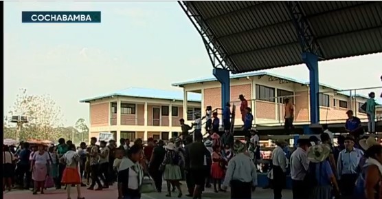 Presidente en ejercicio entrega el Instituto Técnico Humanístico de Entre Ríos en Cochabamba