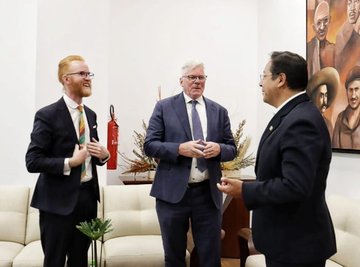 Presidente de Bolivia aboga por el fin de la injusta persecución en contra de Julian Assange