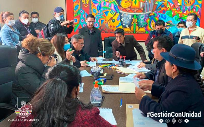 Legislativo inicia revisión de documentos de 198 postulantes a Defensor del Pueblo 