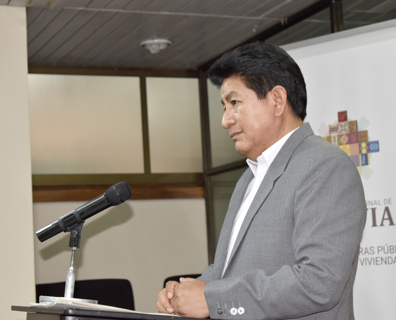 Ministro Montaño denuncia que el paro convocado por Camacho es “obligado y pagado” 