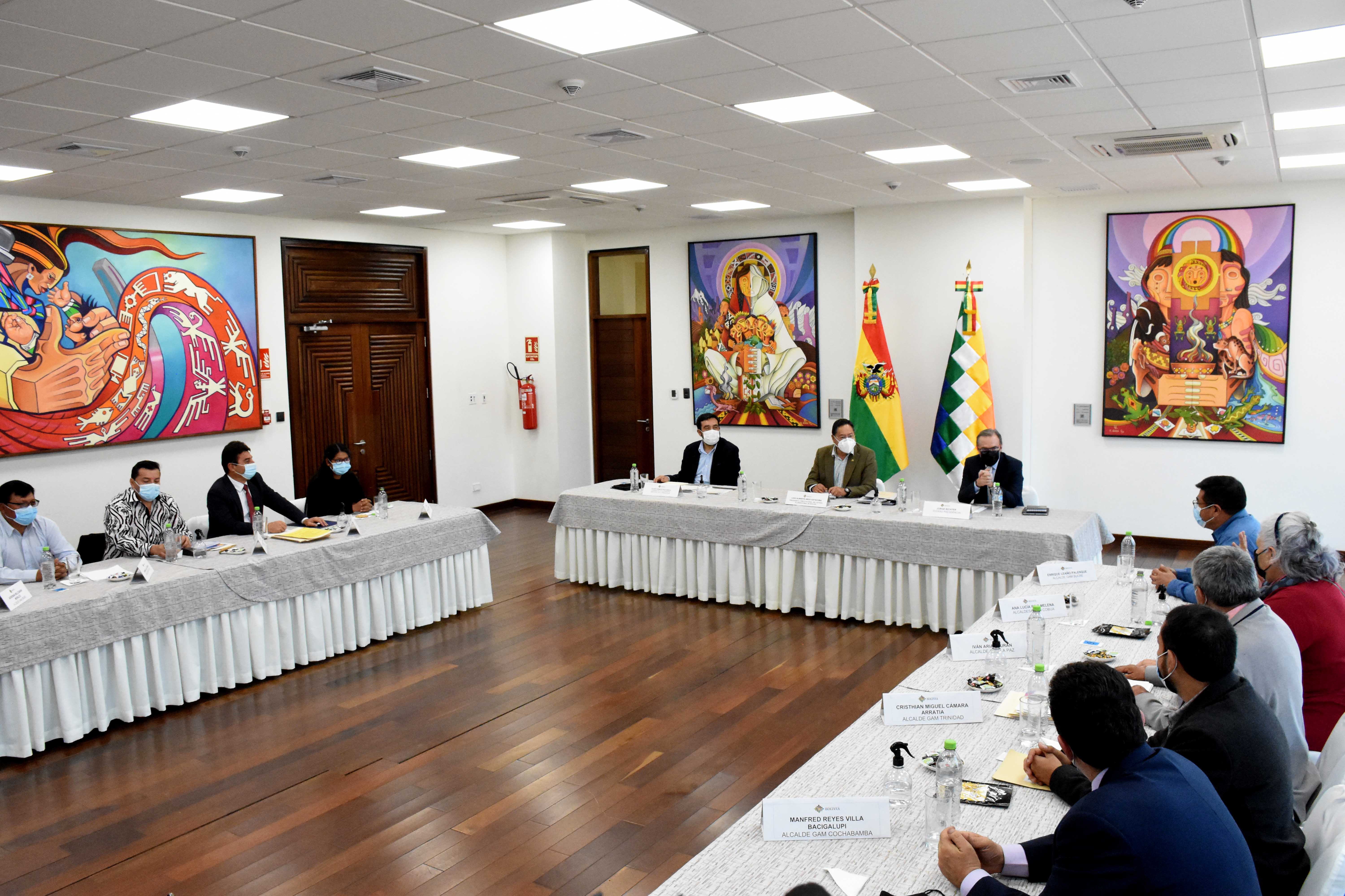 La FAM desautoriza a líderes cruceños a hablar a nombre de municipios, pide respeto a acuerdos y se declara en alerta