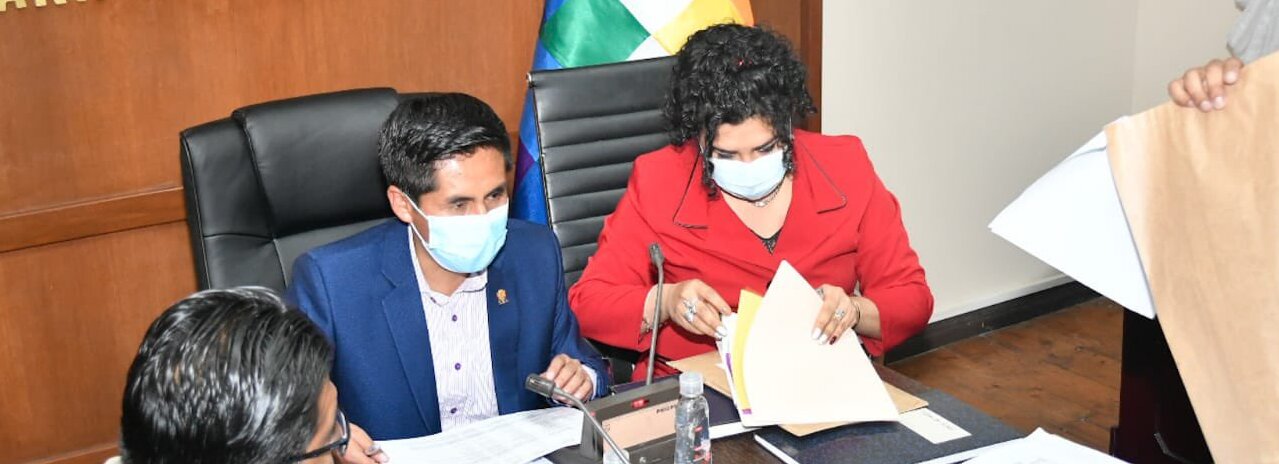 Cierra inscripción de postulantes a Defensor del Pueblo con una lista de 198 aspirantes