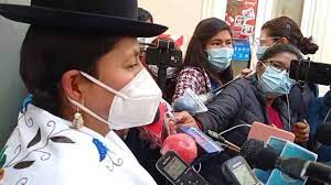 Velazco sugiere trabajar desde la familia y medios de comunicación la erradicación del machismo y la violencia