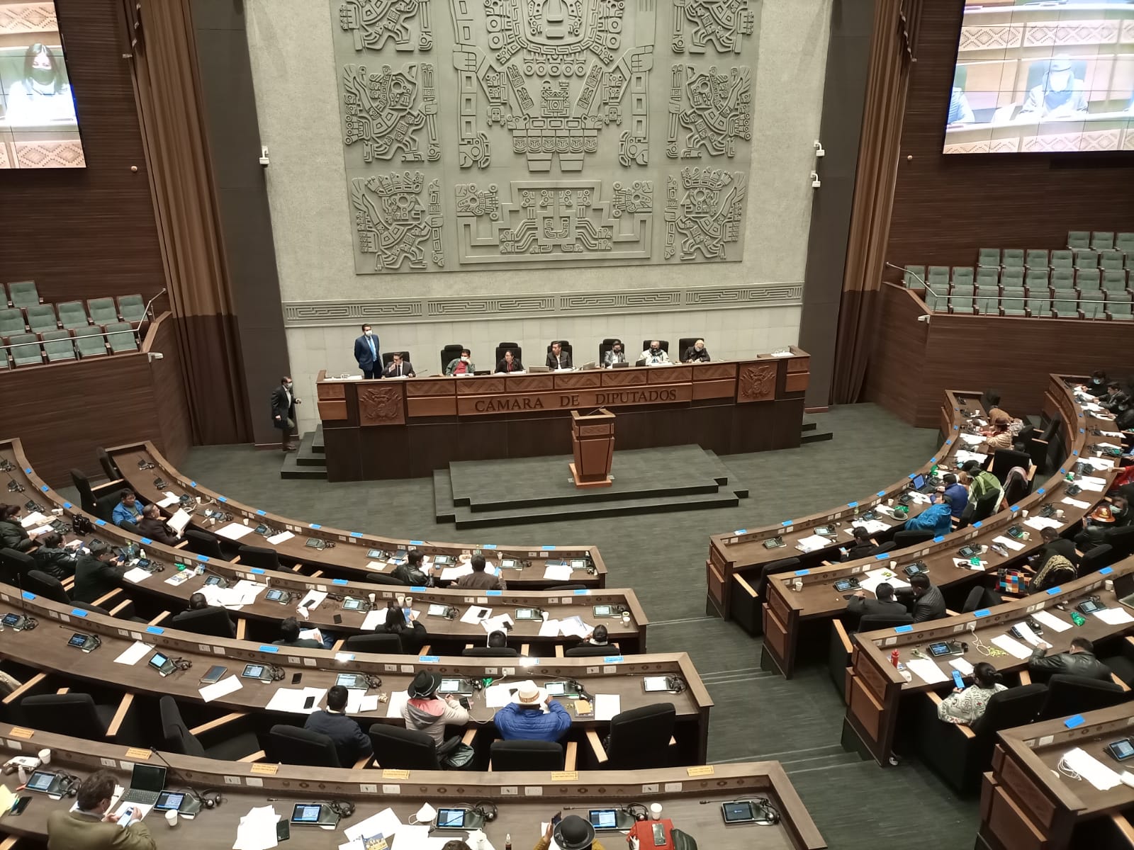 Bancada del MAS define a sus representantes para comisiones y comités