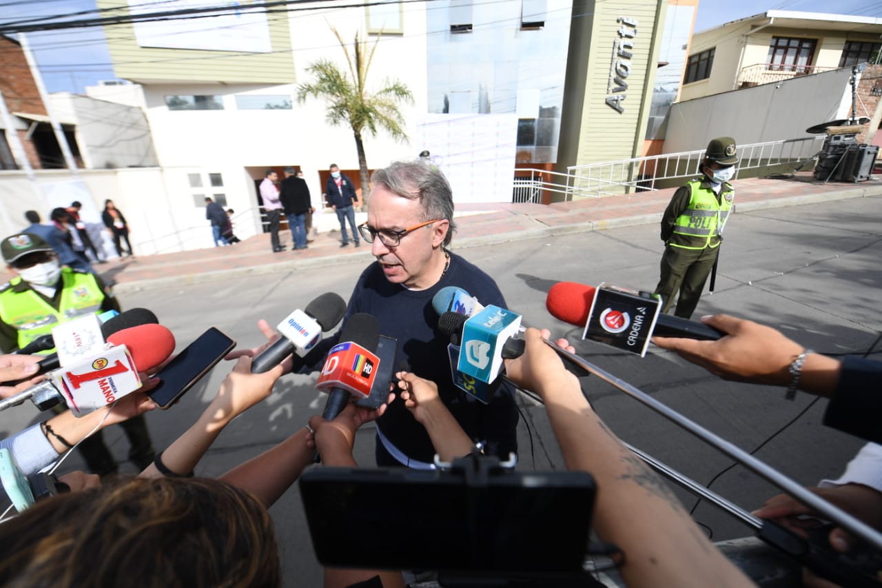 Richter: Quienes tienen el interés de encontrar una solución se reúnen para dialogar