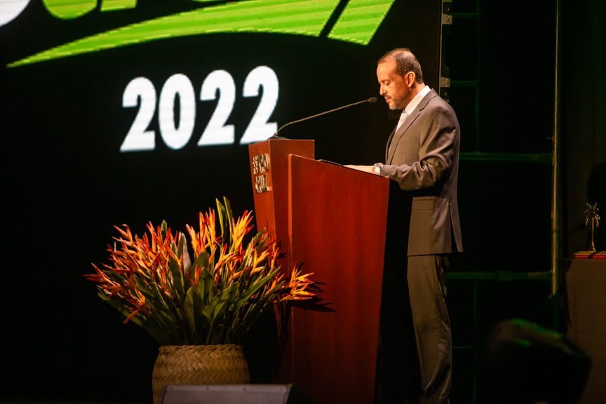 Montes afirma que Camacho comete “exabruptos” que lo dejan solo