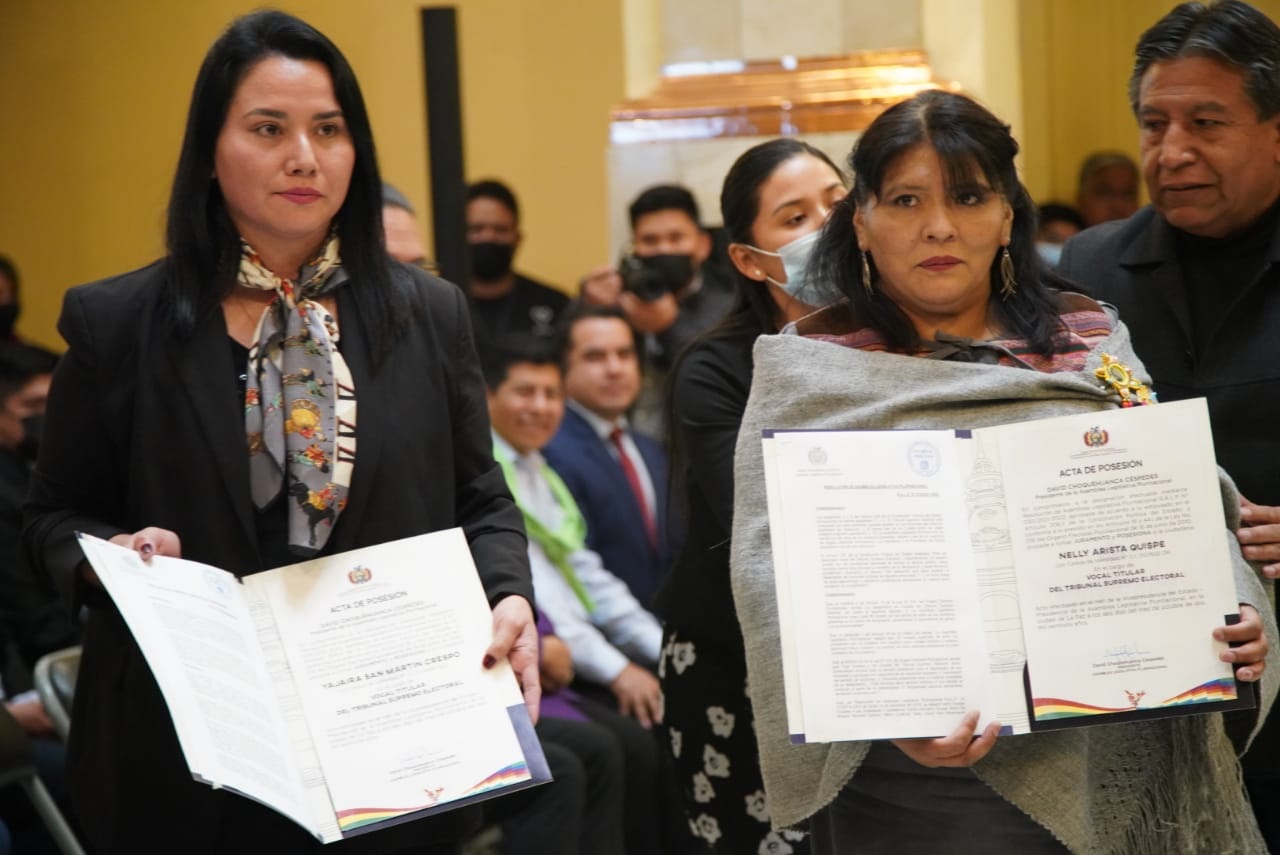 Arista y San Martín juran como titulares del TSE, Choquehuanca pide transparencia y apego a la ley