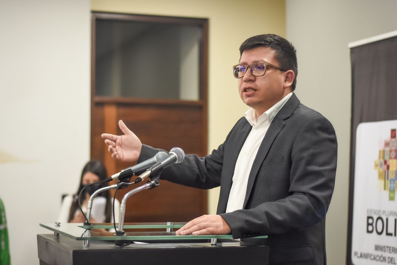 Ministro de Planificación ve contradicciones: “Cívicos piden mesa técnica y luego sin propuesta técnica exigen Censo 2023”