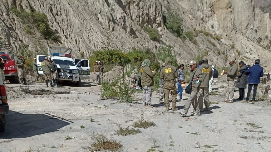 La Paz: Policía refuerza rastrillaje en Jupapina para encontrar más indicios sobre mujer decapitada