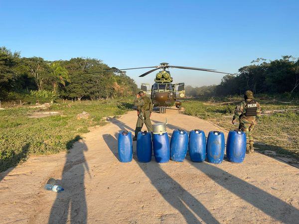 Fuerza antinarcóticos descubre dos pistas clandestinas y secuestra cocaína en Beni