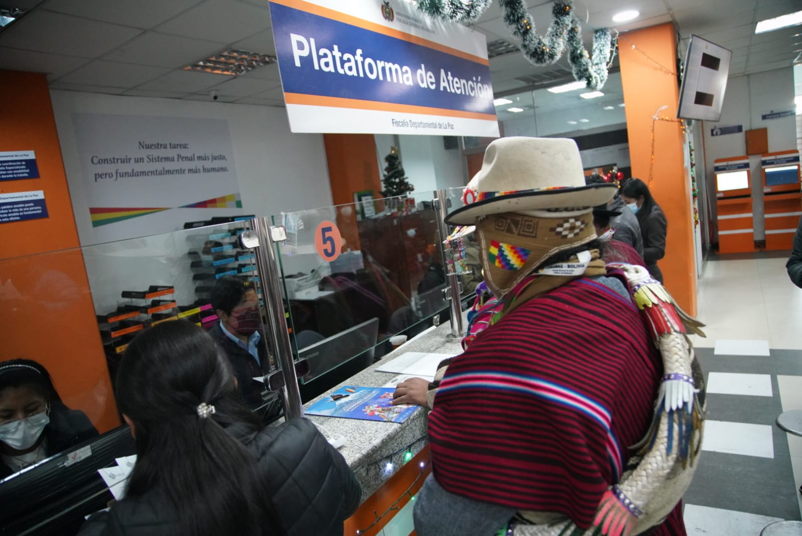 Conamaq formaliza en La Paz denuncia penal contra Camacho y Calvo 