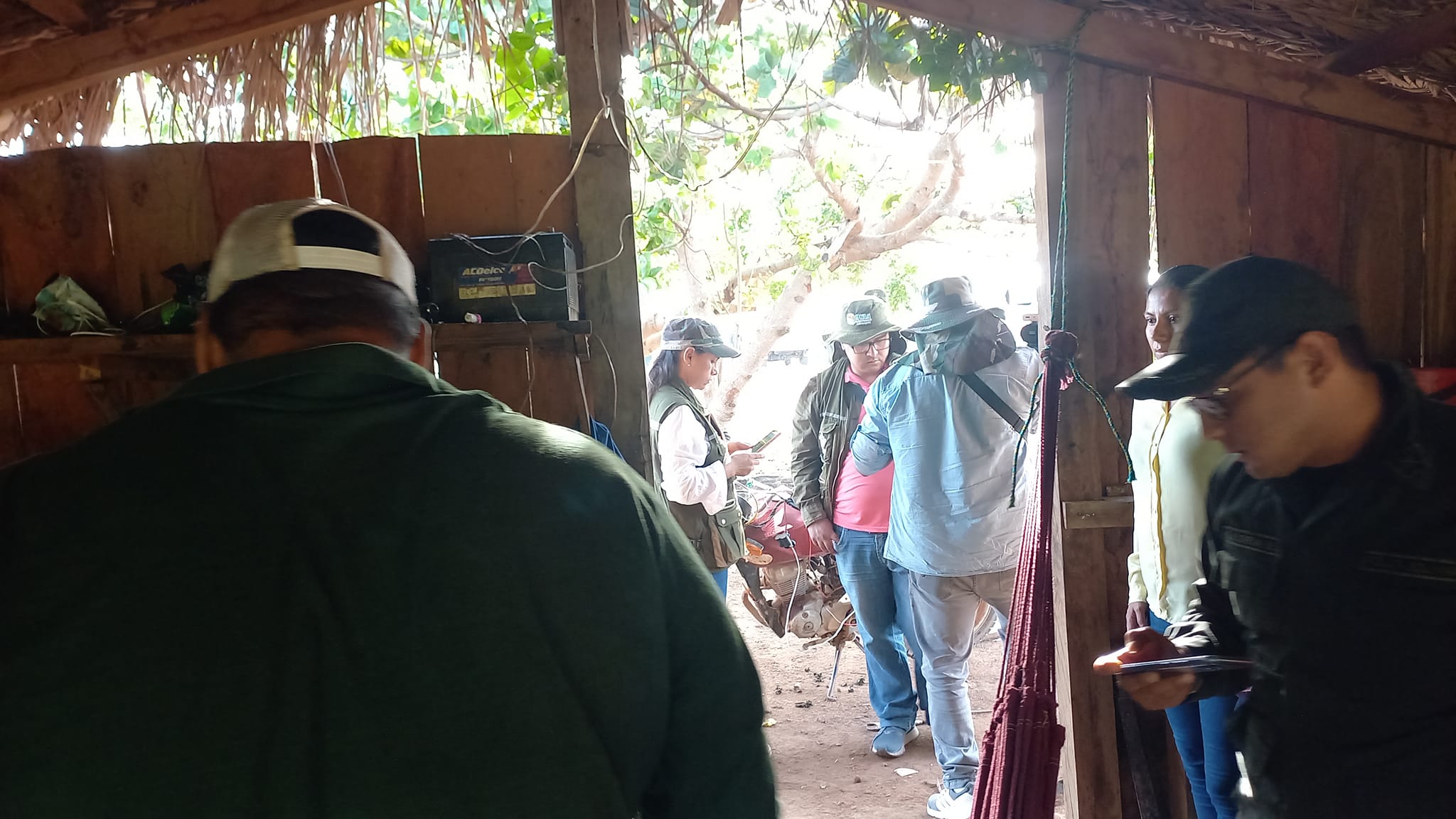 Policía aprehende a presuntos avasalladores del predio "Uruguayito" en Santa Cruz