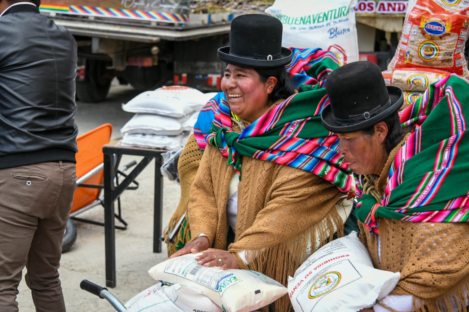 Gobierno entrega ayuda humanitaria a 956 familias de cuatro municipios altiplánicos en La Paz
