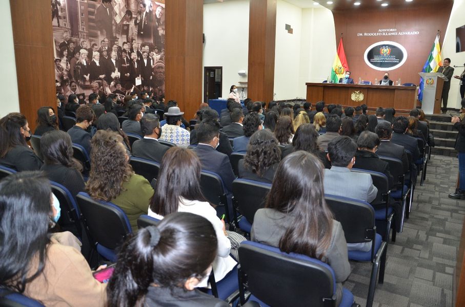 Alrededor de 86.146 abogados tienen credencial oficial para ejercer