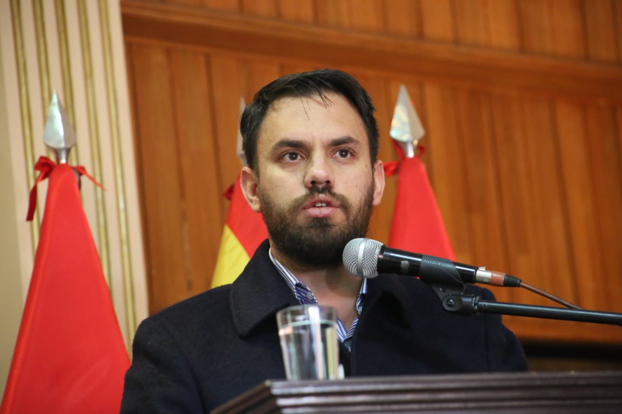 Del Castillo asevera que no se reunió con el expresidente Morales desde enero 