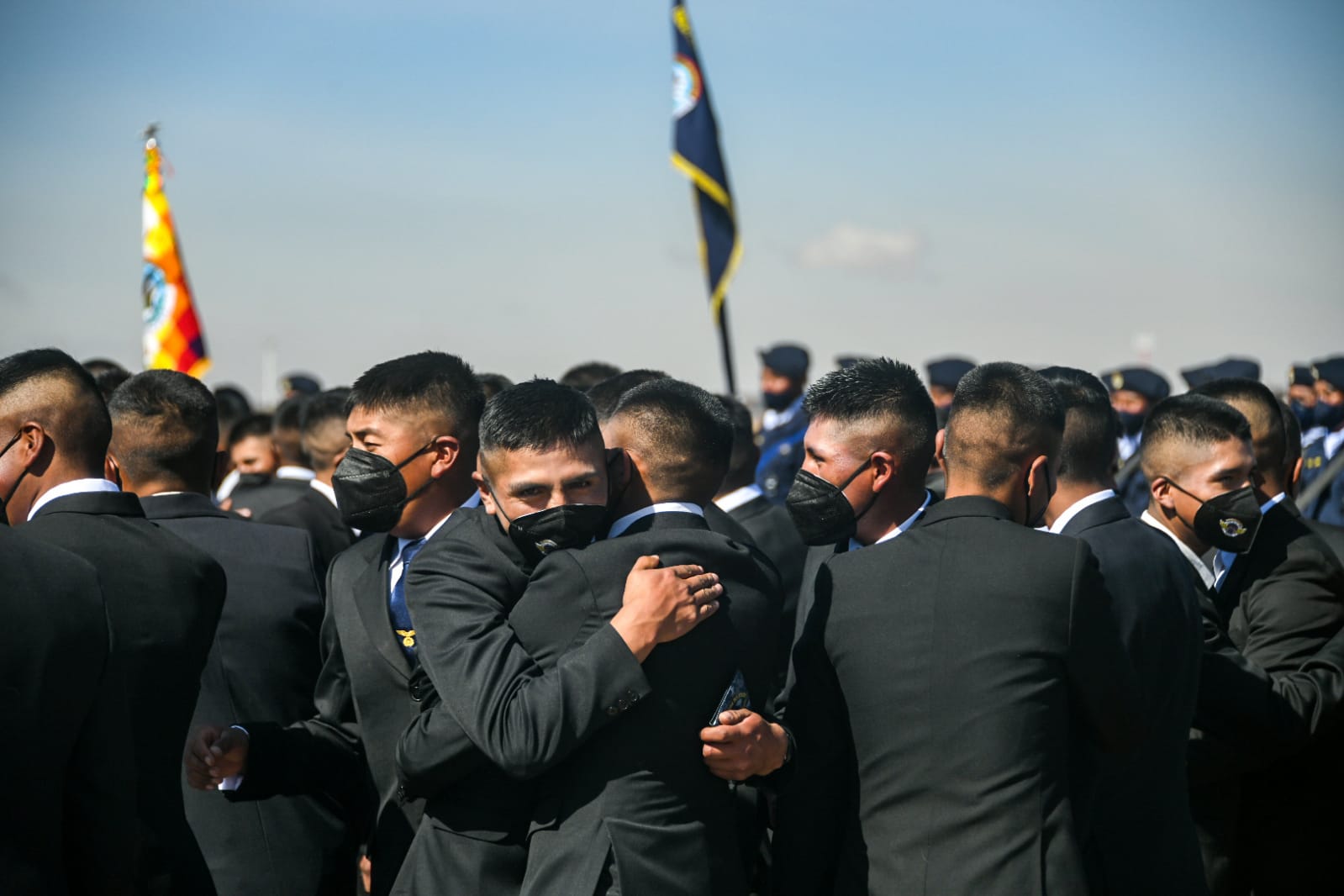 Más de 8.000 jóvenes recibieron con patriotismo su libreta de servicio militar