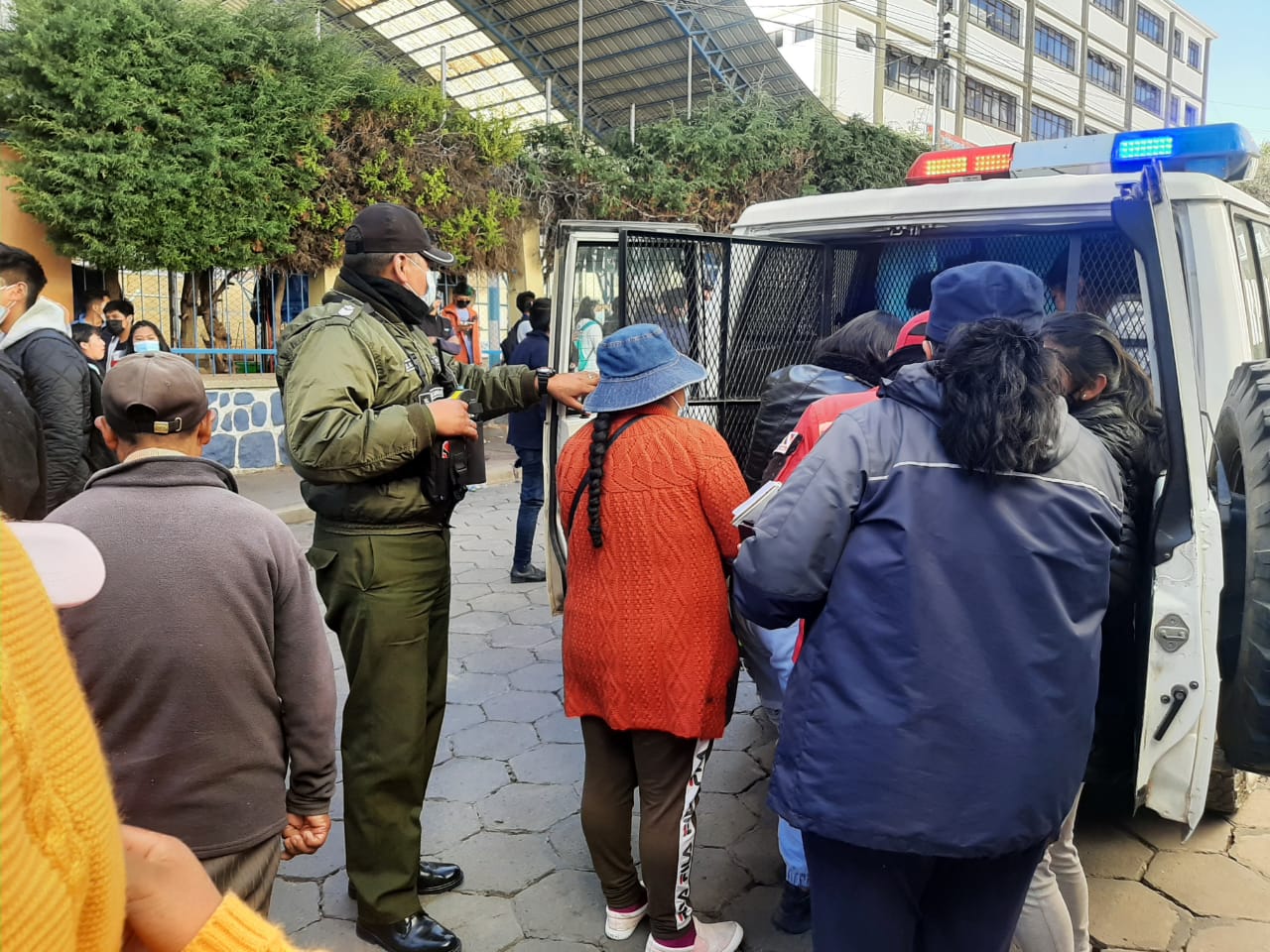Avalancha humana en la Tomás Frías de Potosí suma otra universitaria fallecida