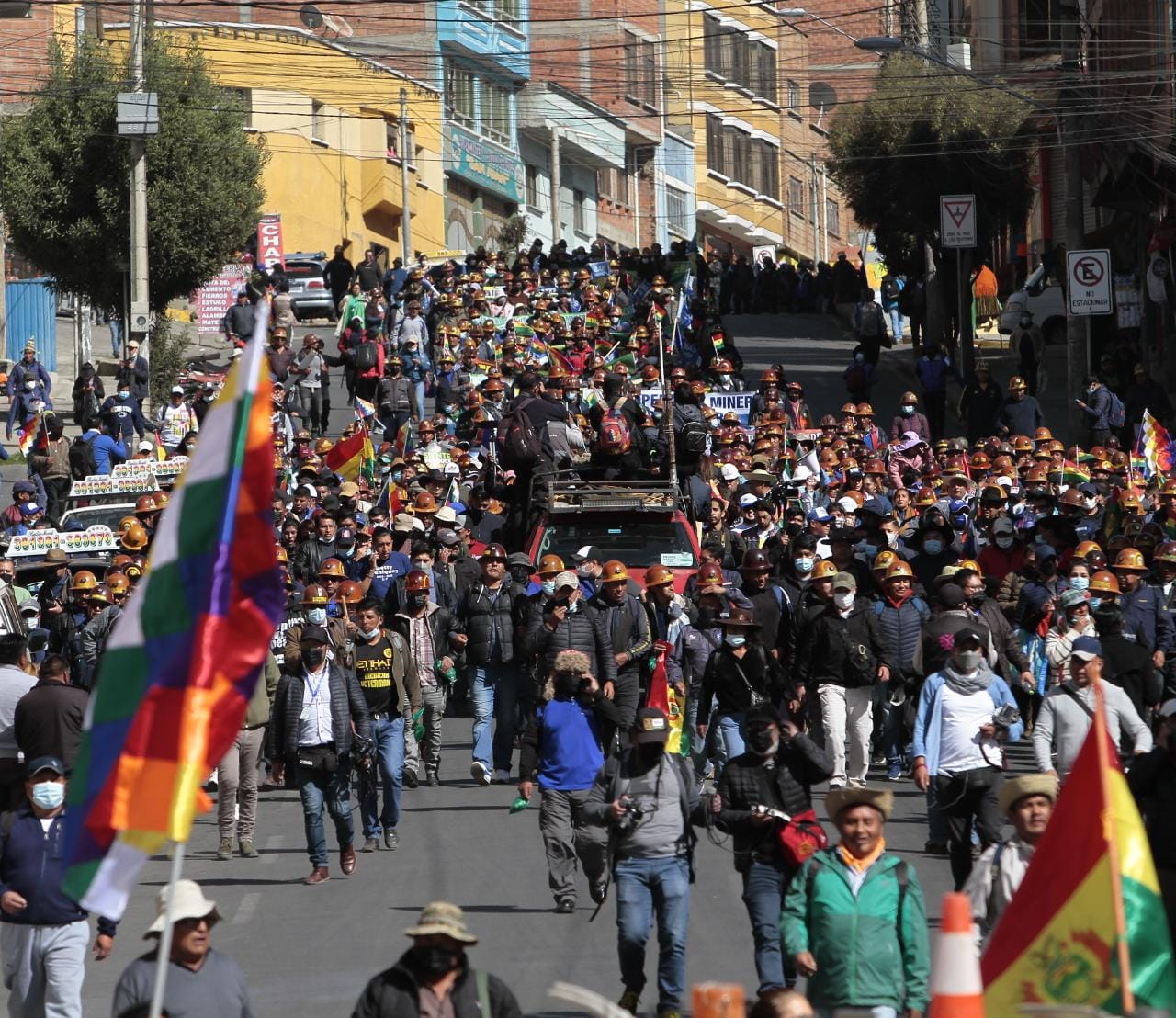 Viceministra Alcón: La Marcha en defensa de la democracia refleja el respaldo del pueblo al presidente 