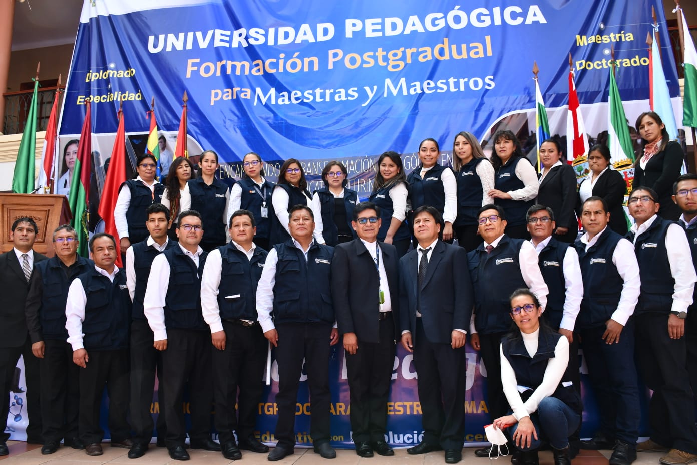 Ministro de Educación anuncia 12 maestrías y 10 diplomados para maestras y maestros