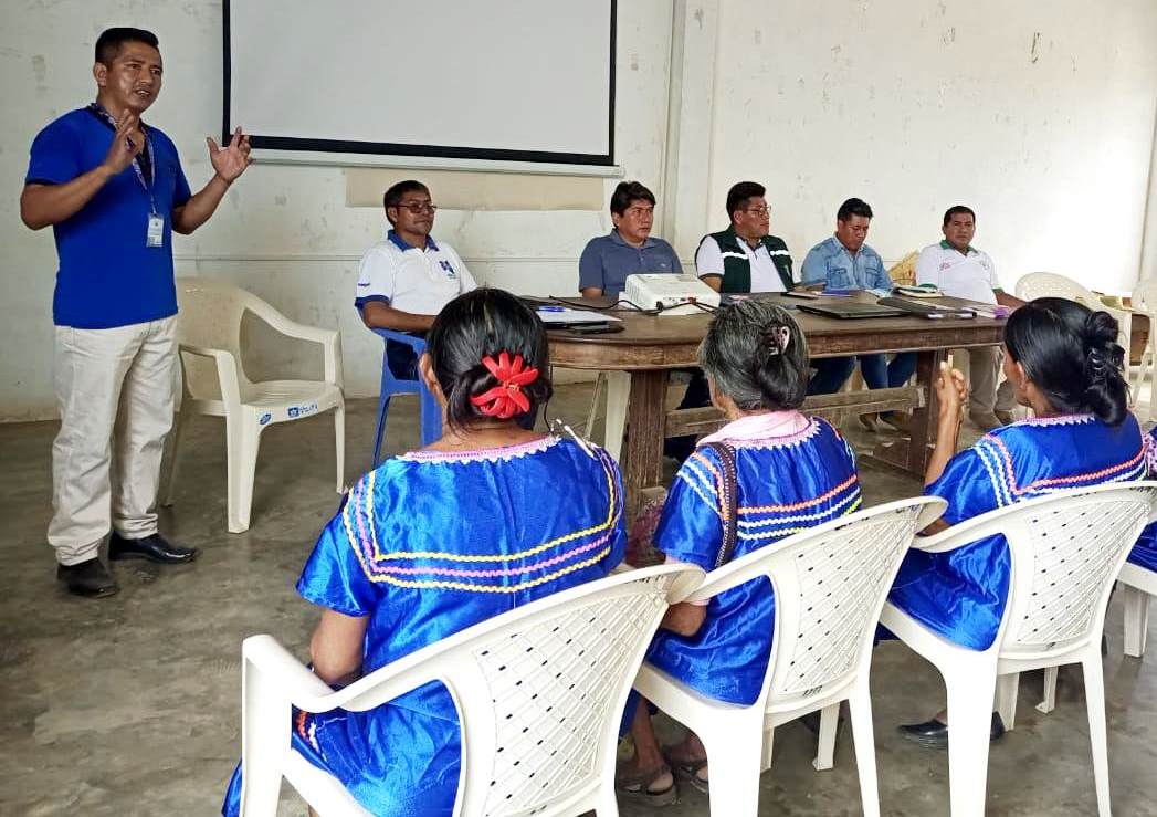 Educación trabaja en la incorporación de la lengua mosetén en las libretas escolares electrónicas