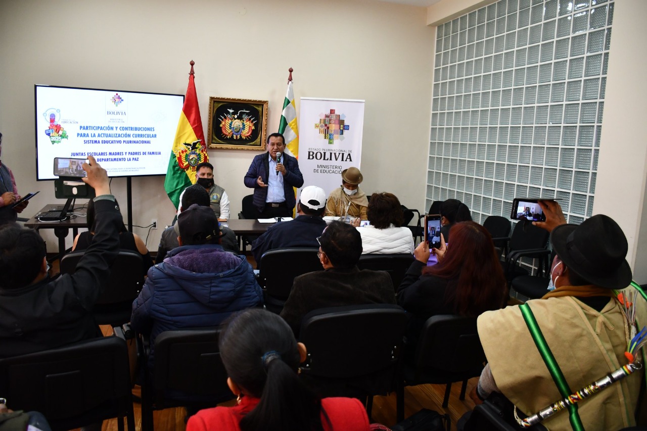El proceso de actualización curricular avanza en La Paz, Chuquisaca, Beni y Pando