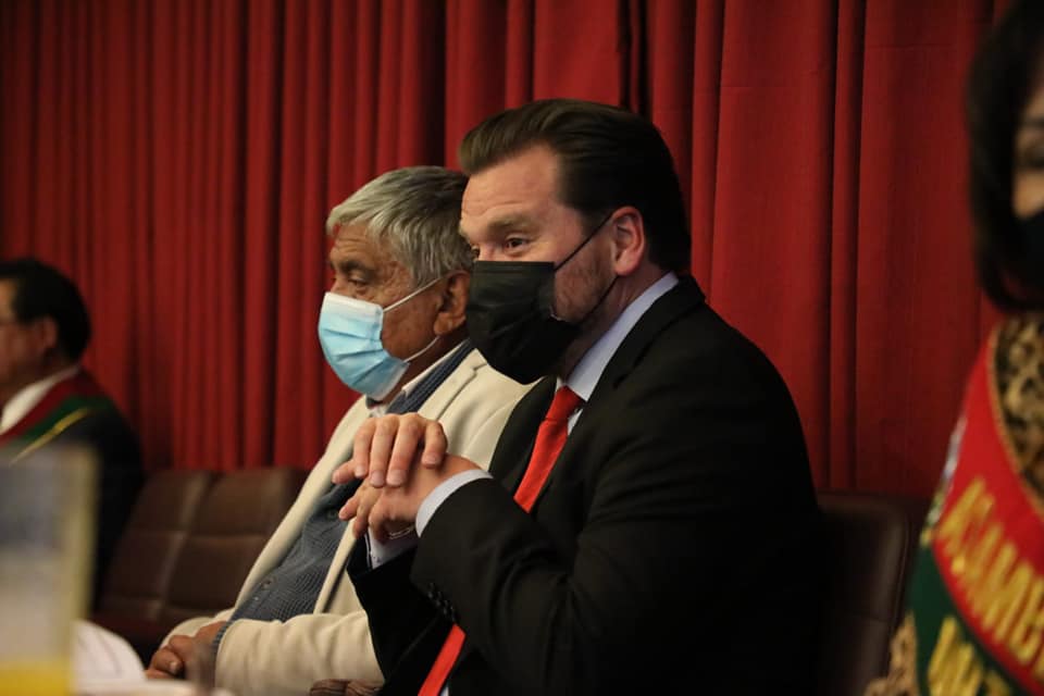 Entre reproches de “parias” y “alcahuetes”, afines al alcalde Arias instruyen “romper” a sus antiguos aliados políticos