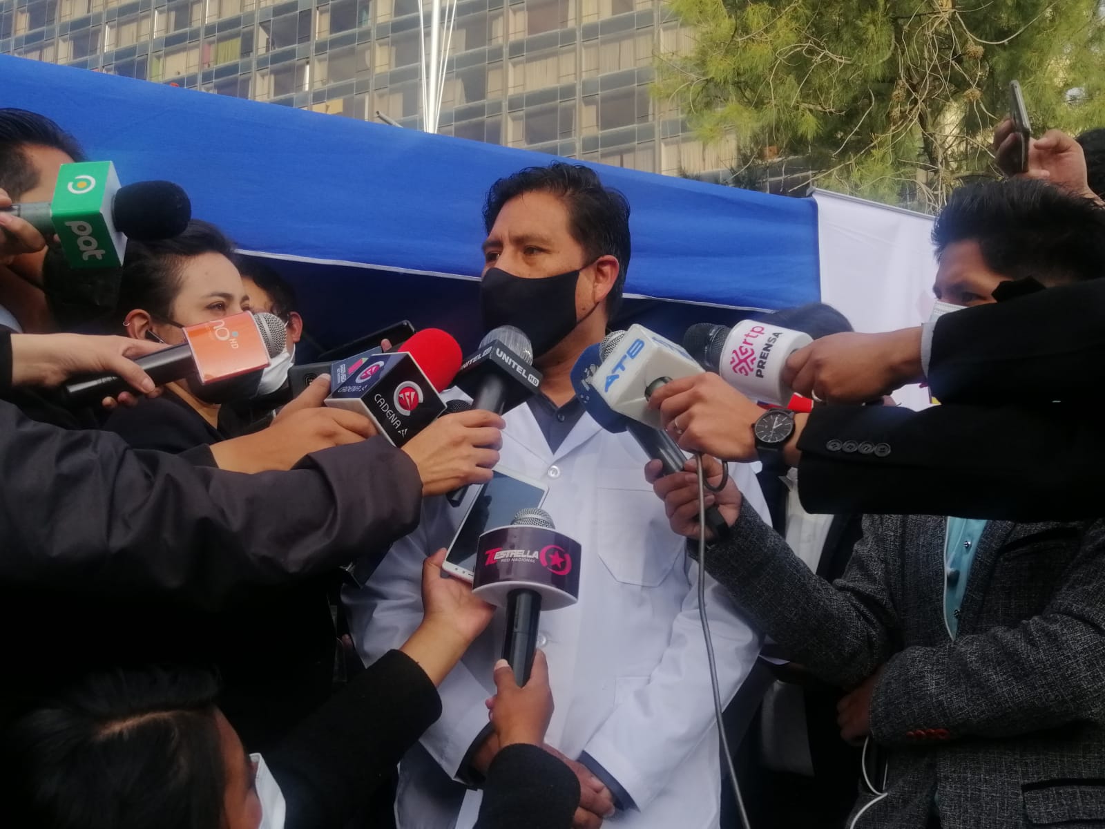 Auza: Pese a histórico ascenso de casos COVID-19 en Bolivia, la tasa de letalidad en la cuarta ola alcanza a 0,8%