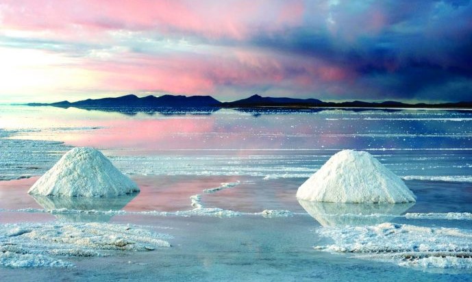 Autoridades de Bolivia y Perú plantean puente aéreo entre Cusco y Uyuni para fortalecer el turismo