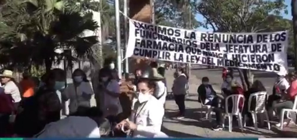 Santa Cruz: Farmacias cumplen tercer día de huelga de hambre y piden renuncia de autoridades departamentales de salud